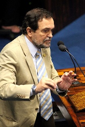 pinheiro_1405c