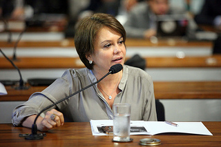 angela_interna