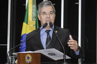 jorge_inter_01806w