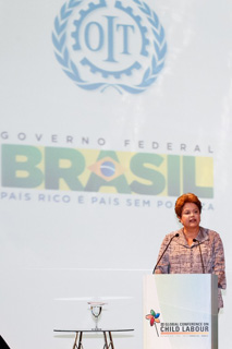 dilma_oit_interna_vert