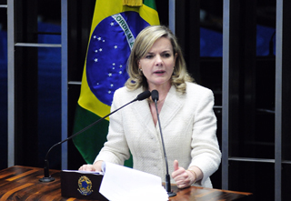 gleisi_plenario_interna20140519