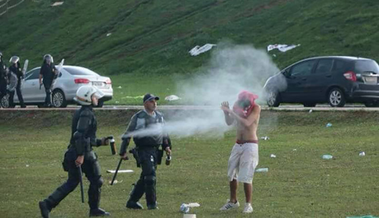 violencia-policial-estudante 30 11