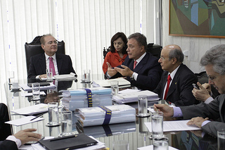 pimentel_interna_reunioa0390260_n