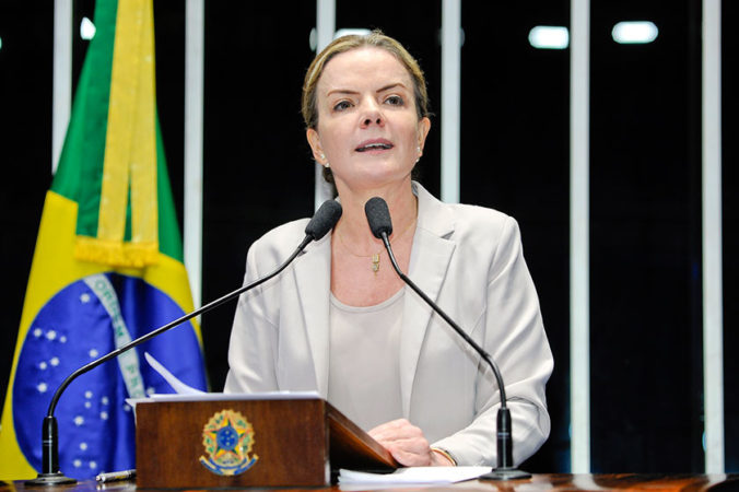 gleisi plenário