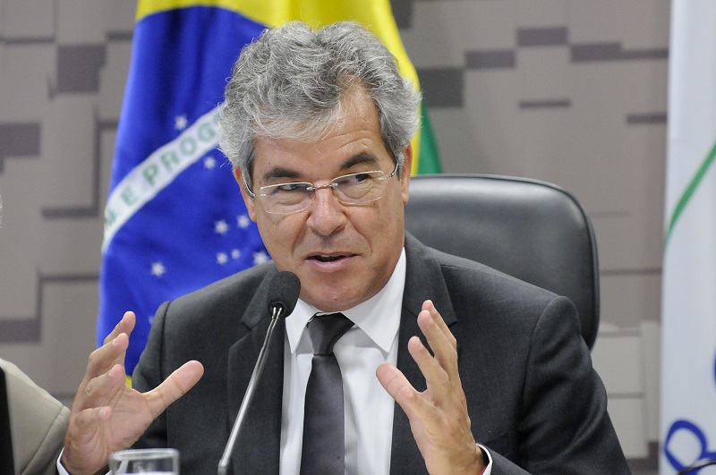 juros altos transparência
