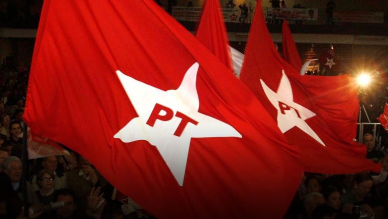 bandeiras PT Gleisi