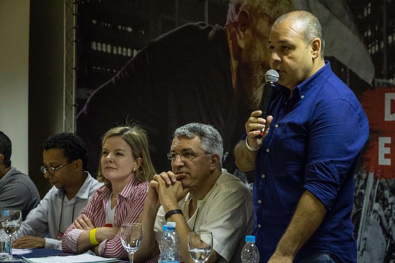 Comitês em defesa de Lula