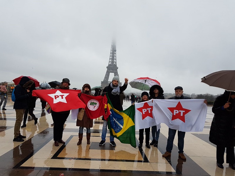 Manifestação Paris
