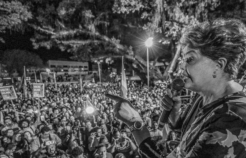Lula Dilma caravana emboscada