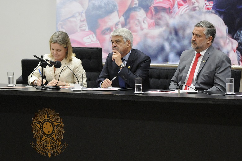 Frente Parlamentar Defesa Previdência